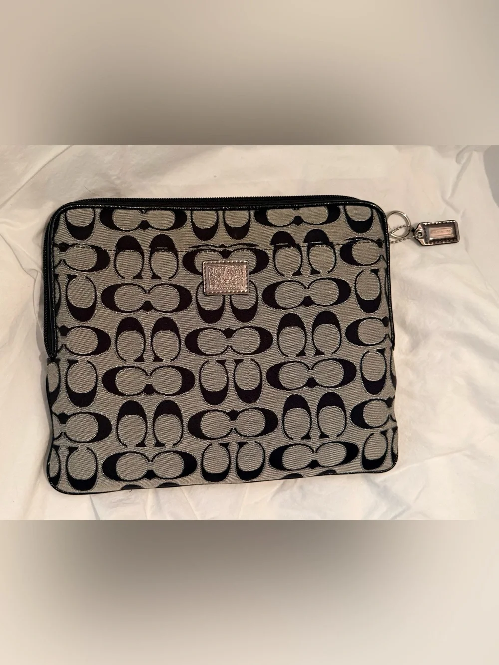 Coach Signature Canvas Zip Tablet Sleeve iPad Case Black Gray Purple Lining